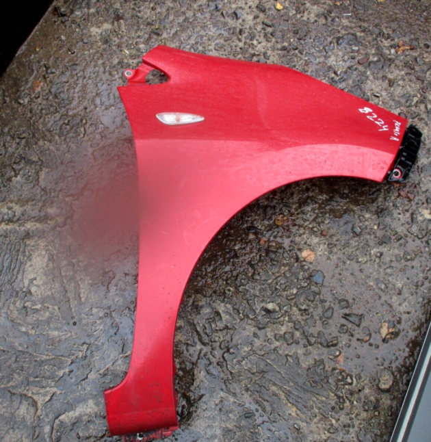 2013 GENUINE KIA PICANTO FRONT RIGHT DRIVER SIDE WING FENDER OSF