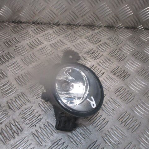 2015 GENUINE NISSAN JUKE FRONT RIGHT DRIVER SIDE FOG LIGHT LAMP 261508992A
