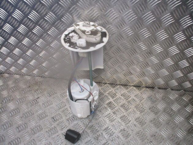 2015 GENUINE TOYOTA YARIS HYBRID IN TANK FUEL PEMP SENDER UNIT 777040D090 - Image 3