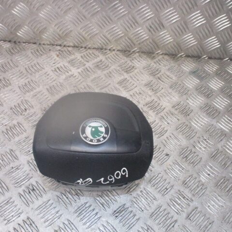2012 GENUINE SKODA OCTAVIA DRIVER SIDE STEERING WHEEL BAG 5J0880201H