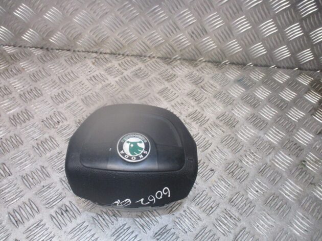 2012 GENUINE SKODA OCTAVIA DRIVER SIDE STEERING WHEEL BAG 5J0880201H - Image 2