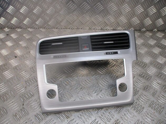 2015 GENUINE VW GOLF MK7 SAT NAV RADIO SURROUND TRIM 5G0907426M - Image 3