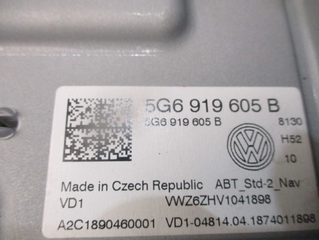 2018 GENUINE VW GOLK MK7 MMI RADIO CD PLAYER HEAD UNIT 3Q0035874C 5G6919605B - Image 4