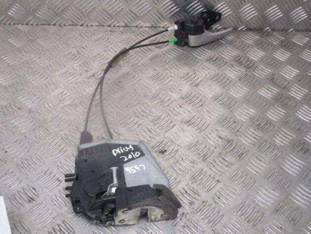 2010 GENUINE TOYOTA PRIUS REAR LEFT PASSENGER SIDE DOOR LOCK MECHANISM