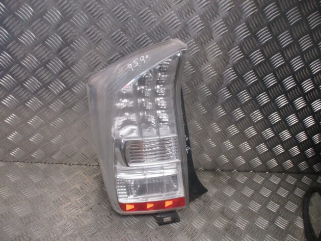 2010 GENUINE TOYOTA PRIUS REAR LEFT PASSENGER SIDE TAILLIGHT LAMP NSR - Image 3