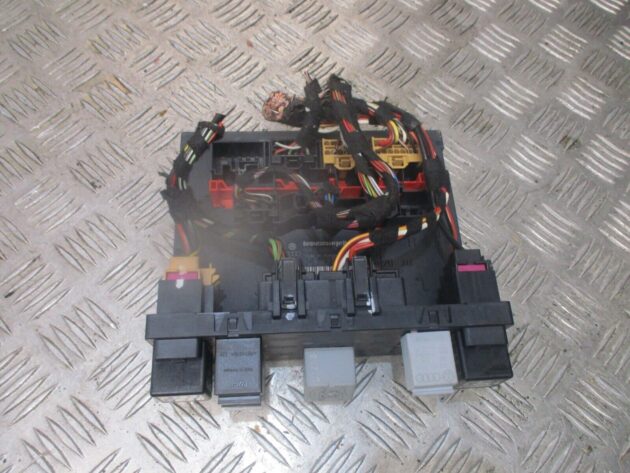 2009 GENUINE VW SCIROCCO BCM BODY CONTROL MODULE UNIT 3C8937049E - Image 2