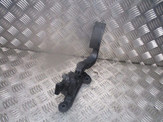 2017 GENUINE HYUNDAI I10 ACCELERATOR THROTTLE PEDAL 32700B9910 - Image 2
