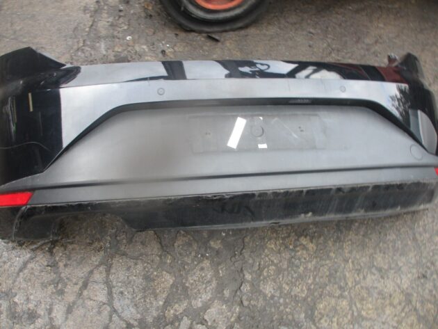 2014 GENUINE SEAT LEON HATCHBACK REAR COMPLETE BUMPER WITH SENSOR - Image 5