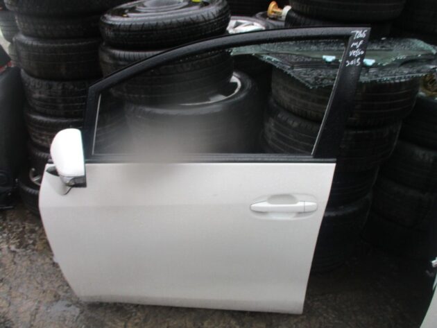 2014 GENUINE TOYOTA VERSO FRONT LEFT PASSENGER SIDE BARE SHELL DOOR NSF - Image 3