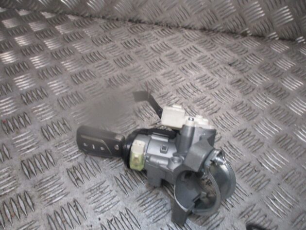 2014 GENUINE TOYOTA VERSO IGNITION BARREL & KEY 897830F030