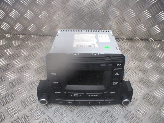 2017 GENUINE HYUNDAI I10 RADIO STEREO CD PLAYER HEAD UNIT 96170B96604X - Image 2