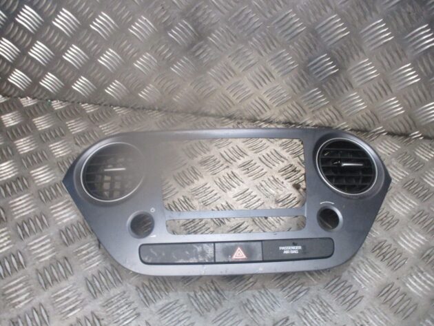 2017 GENUINE HYUNDAI I10 FRONT CENTRE DASHBOARD HEATER AC AIRVENTS 84740B4900 - Image 2