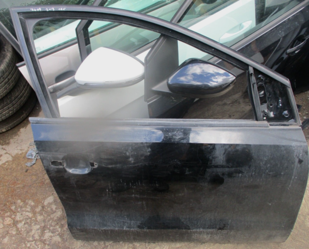 2013 GENUINE VW POLO FRONT RIGHT DRIVER SIDE BARE SHELL DOOR OSF