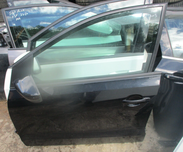 2013 GENUINE VW POLO FRONT LEFT PASSENGER SIDE BARE SHELL DOOR NSF