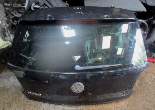 2013 GENUINE VW POLO REAR BARE SHELL TAILGATE BOOTLID