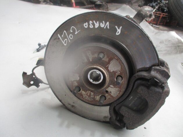 2009 GENUINE TOYOTA VERSO 1.8 PETROL FRONT RIGHT DRIVER SIDE HUB OSF