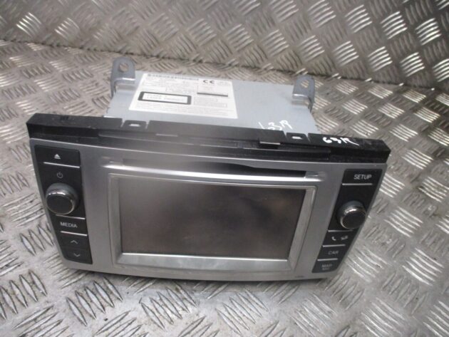 2013 GENUINE TOYOTA AVENSIS SAT NAV CD PLAYER HEAD UNIT 8614005050 - Image 2