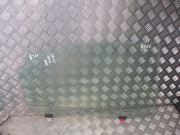 2012 GENUINE TOYOTA PRIUS REAR RIGHT DRIVER SIDE WINDOW GLASS OSR - Image 2