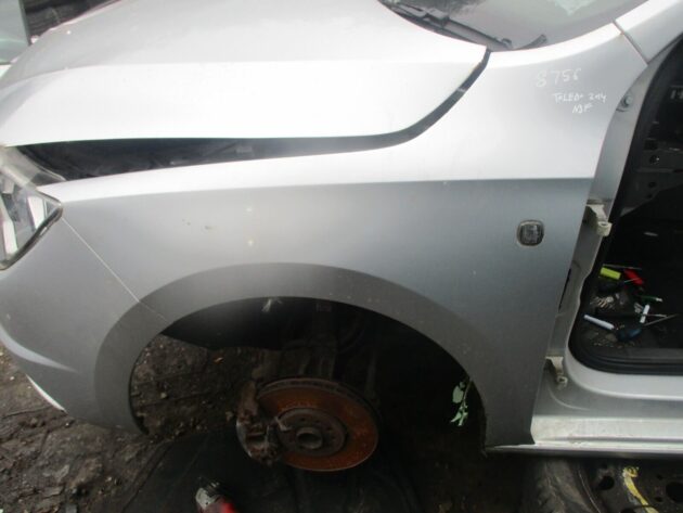 2014 GENUINE SEAT TOLEDO FRONT PASSENGER SIDE WING FENDER NSF - Image 3