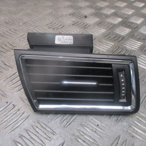 2014 GENUINE SEAT TOLEDO FRONT RIGHT DRIVER SIDE AIRVENT 5JA819702B