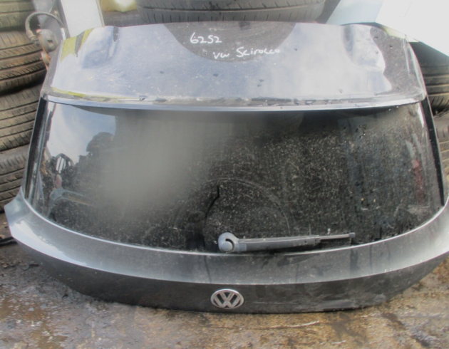 2012 GENUINE VW SCIROCCO REAR BARE SHELL TAILGATE BOOTLID - Image 2