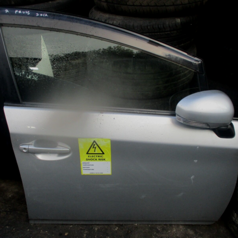 2012 GENUINE TOYOTA PRIUS FRONT RIGHT DRIVER SIDE BARE SHELL DOOR OSF