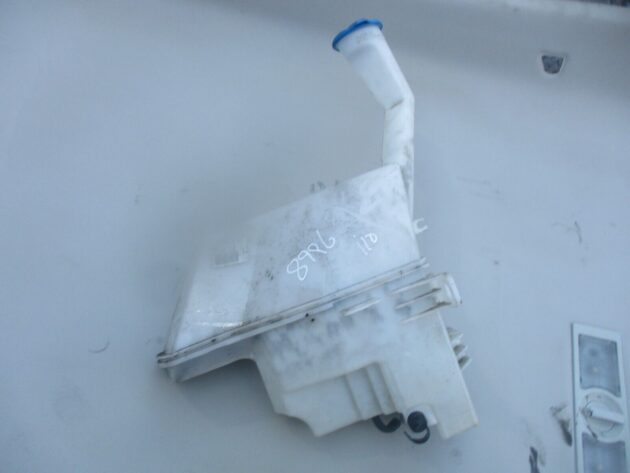 2017 GENUINE HYUNDAI I10 1.0PETROL FRONT WINDSCREEN WASHER BOTTLE 98610B9110 - Image 2