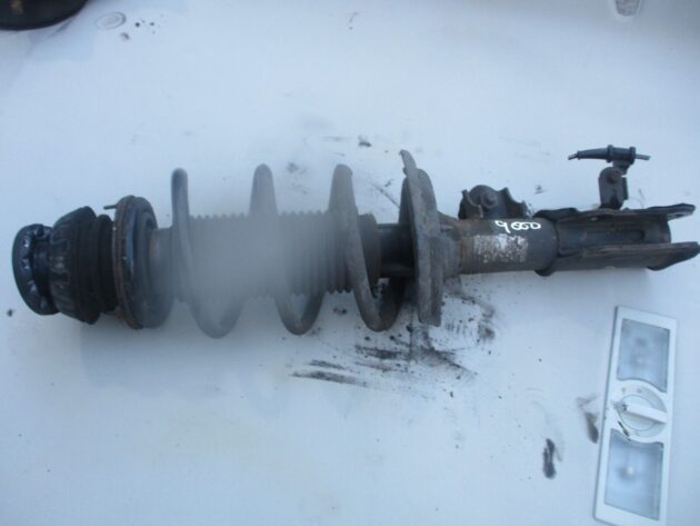 2017 GENUINE HYUNDAI I10 1.0PETROL FRONT LEFT PASSENGER SIDE SHOCK ABSORBER - Image 2