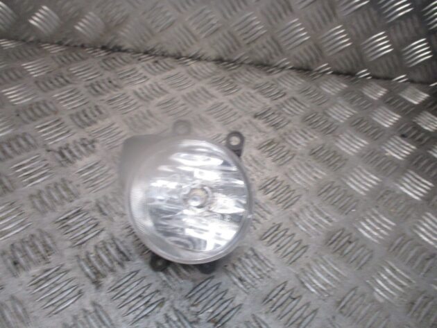2015 GENUINE TOYOTA VERSO FRONT LEFT PASSENGER SIDE FOG LIGHT LAMP 8122002110 - Image 2