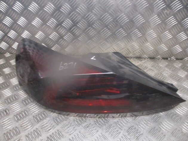 2012 GENUINE VW SCIROCCO REAR LEFT PASSENGER SIDE BODY TAILLIGHT LAMP 1K8945207B - Image 2