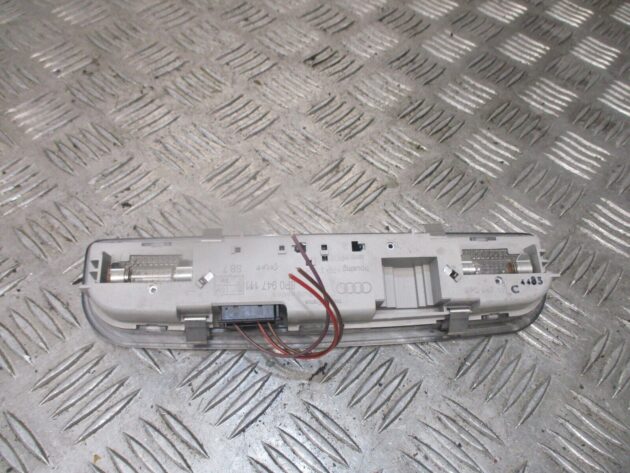 2012 GENUINE AUDI A3 8P REAR INTERIOR LIGHT ROOF READING COURTESY 8P0947111 - Image 3