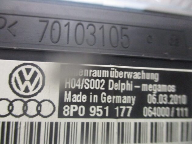 2010 GENUINE AUDI A3 8P FRONT INTERIOR ROOF READING LIGHT LAMP 8P0951177 - Image 4