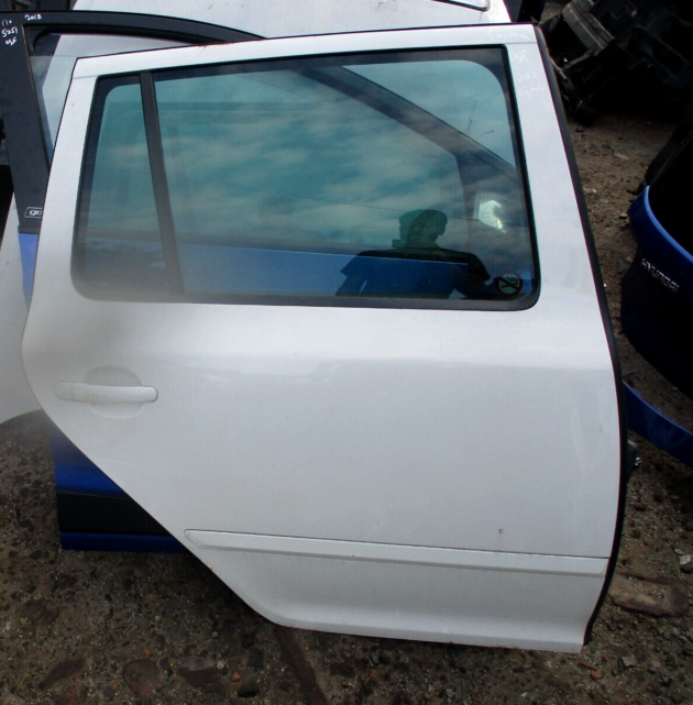 2012 GENUINE SKODA OCTAVIA ESTATE REAR RIGHT DRIVER SIDE BARE SHELL DOOR OSR