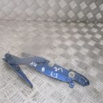 2006 GENUINE AUDI A4 FRONT LEFT PASSENGER SIDE BONNET HINGE 8E5827301C