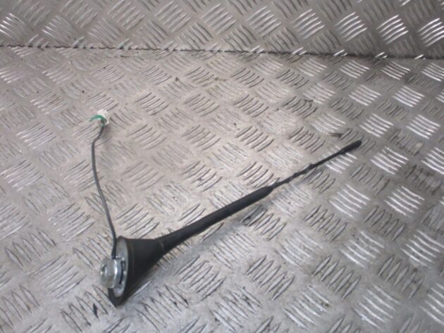 2014 GENUINE SEAT TOLEDO REAR AERIAL ANTENNA