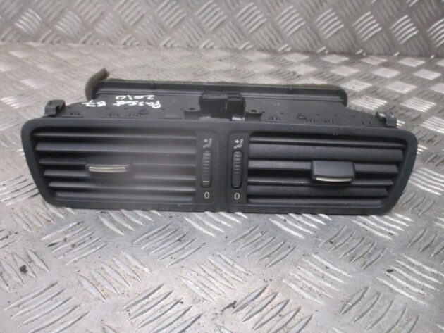 2010 GENUINE VW PASSAT B6 FRONT DASHBOARD CENTRE AIRVENT 3C2819728E