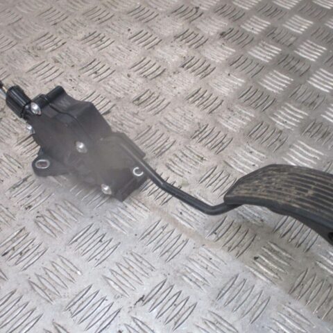2012 GENUINE TOYOTA PRIUS THROTTLE ACCELERATOR PEDAL 78110-12040