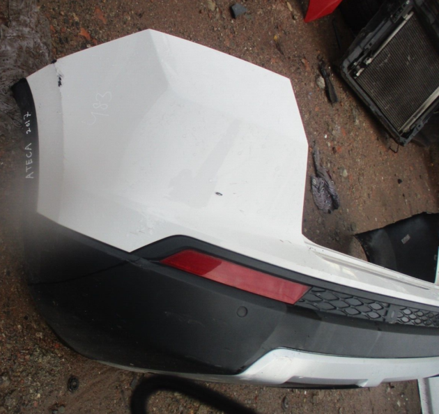 2017 GENUINE SEAT ATECA REAR BUMPER COMPLETE - Image 2