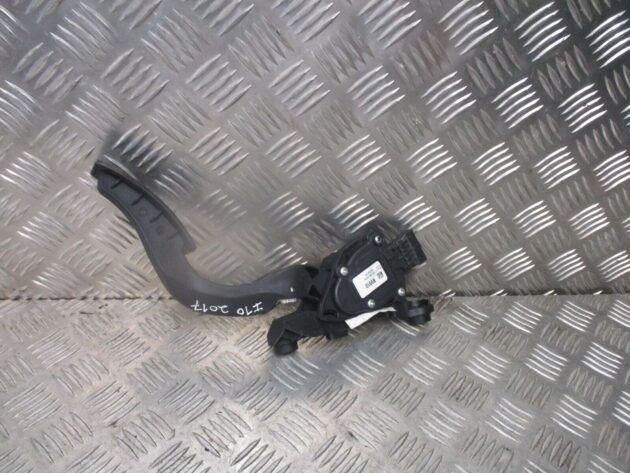 2017 GENUINE HYUNDAI I10 THROTTLE ACCELERATOR PEDAL 32700-B9910 - Image 2