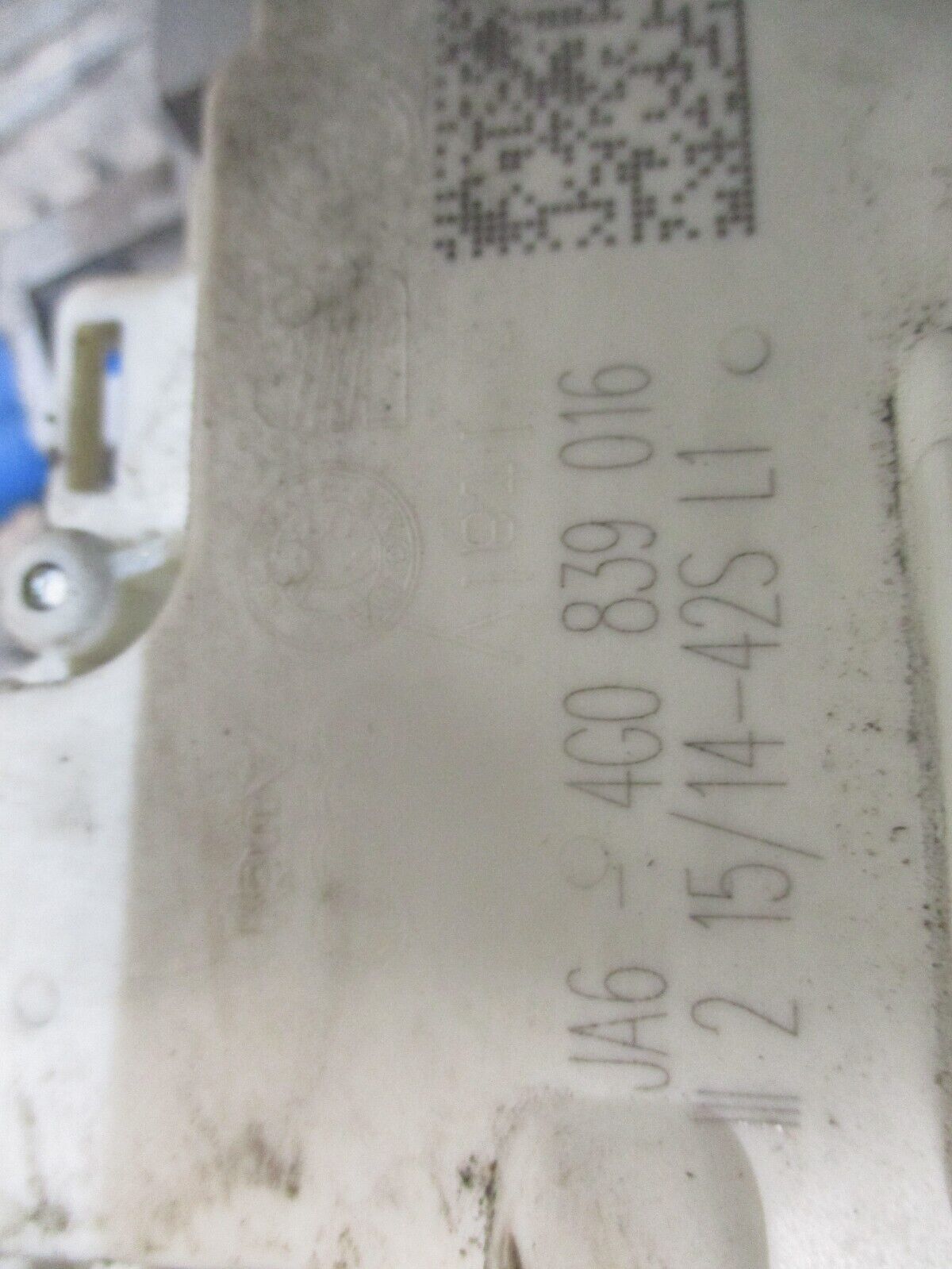 2015 GENUINE AUDI A3 REAR RIGHT DRIVER SIDE DOOR LOCK MECHANISM 4G0837016 - Image 3