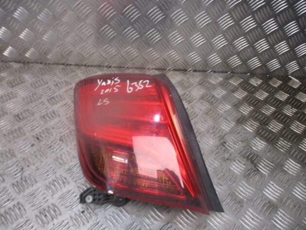 2016 GENUINE TOYOTA YARIS REAR LEFT PASSENGER SIDE TAILLIGHT LAMP NSR