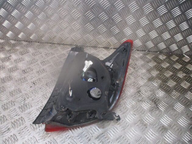 2016 GENUINE TOYOTA YARIS REAR LEFT PASSENGER SIDE TAILLIGHT LAMP NSR - Image 3