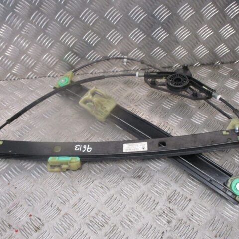 2017 SKODA OCTAVIA FRONT LEFT PASSENGER SIDE WINDOW REGULATER 5E0837461B