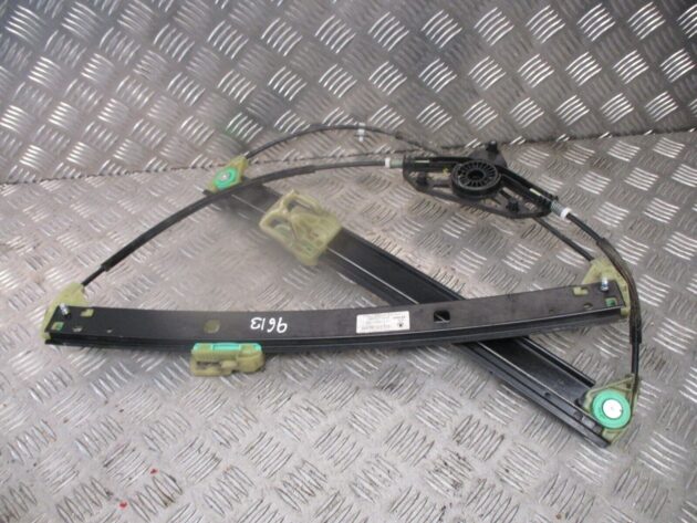 2017 SKODA OCTAVIA FRONT LEFT PASSENGER SIDE WINDOW REGULATER 5E0837461B