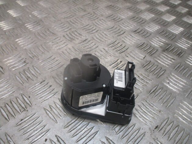 2013 GENUINE AUDI A1 HEADLIGHT ADJUSTER SWITCH 8X2941531AD - Image 2