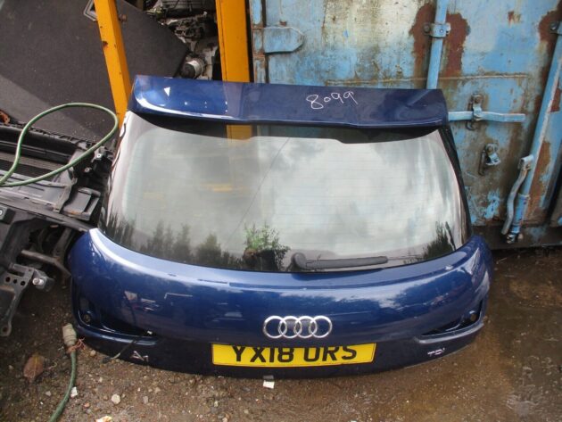 2018 GENUINE AUDI A1 5 DOOR REAR BARE TAILGATE BOOT LID - Image 3