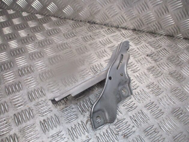 2016 GENUINE VW PASSAT B8 FRONT LEFT PASSENGER SIDE BONNET HINGE 3G0823301 - Image 3