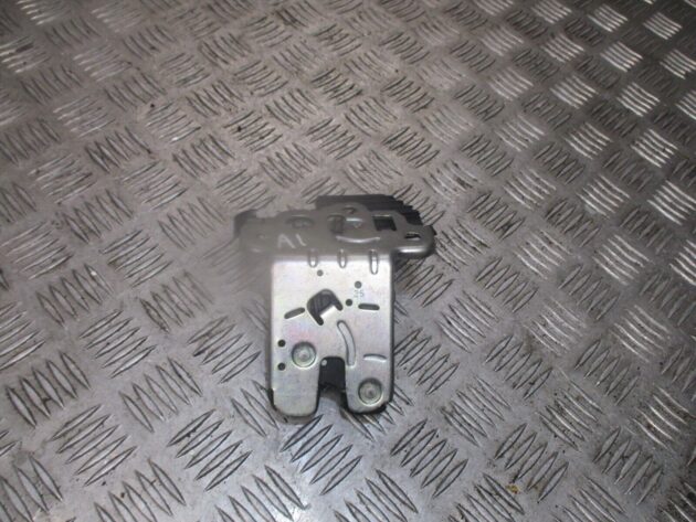 2016 GENUINE AUDI A1 REAR BARE TAILGATE BOOT LOCK MECHANISM 8R0827505A - Image 3