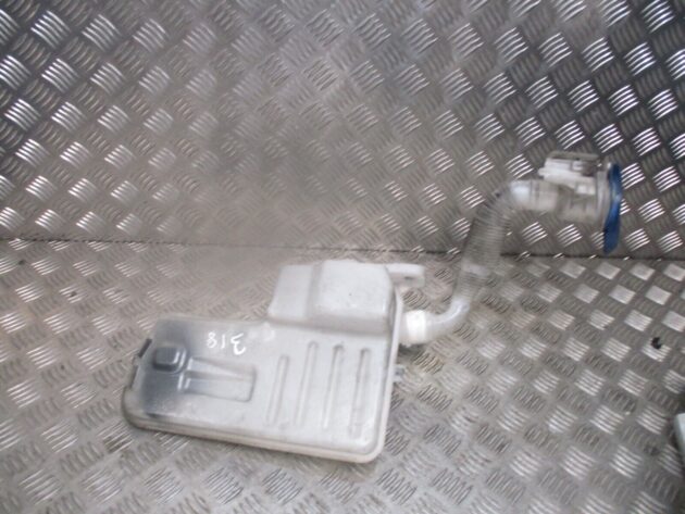2016 GENUINE SEAT LEON FRONT WINDSCREEN WASHER BOTTLE 5Q0955448AD - Image 3