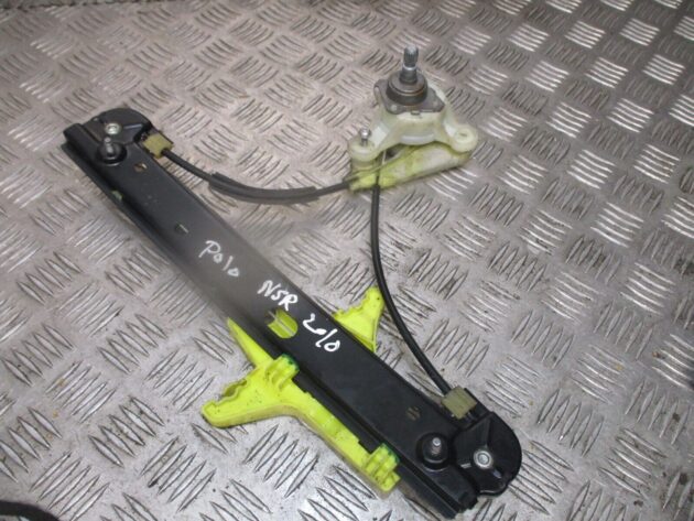 2012 GENUINE VW POLO 6R REAR LEFT PASSENGER SIDE MANUAL WINDOW REGULATER
